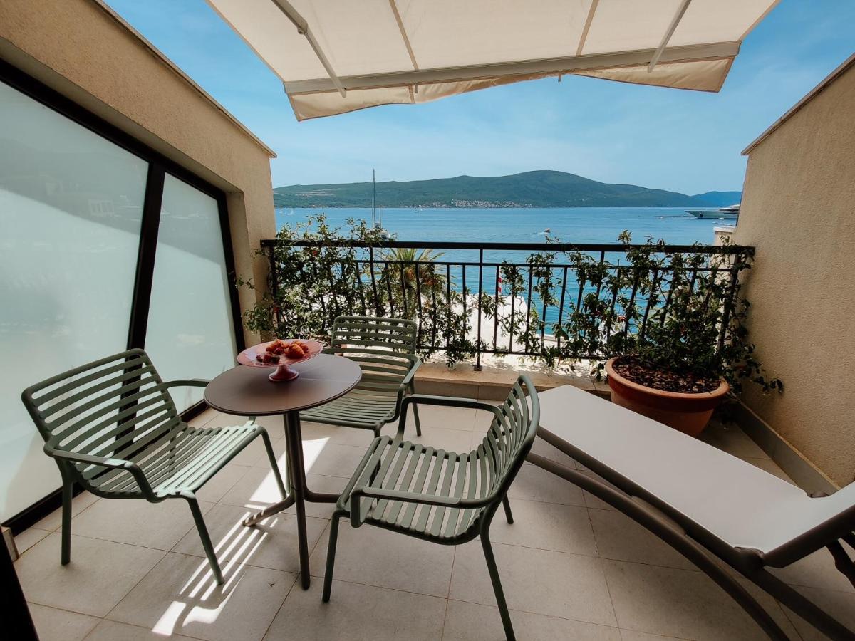 Hotel Pine Tivat Exterior photo