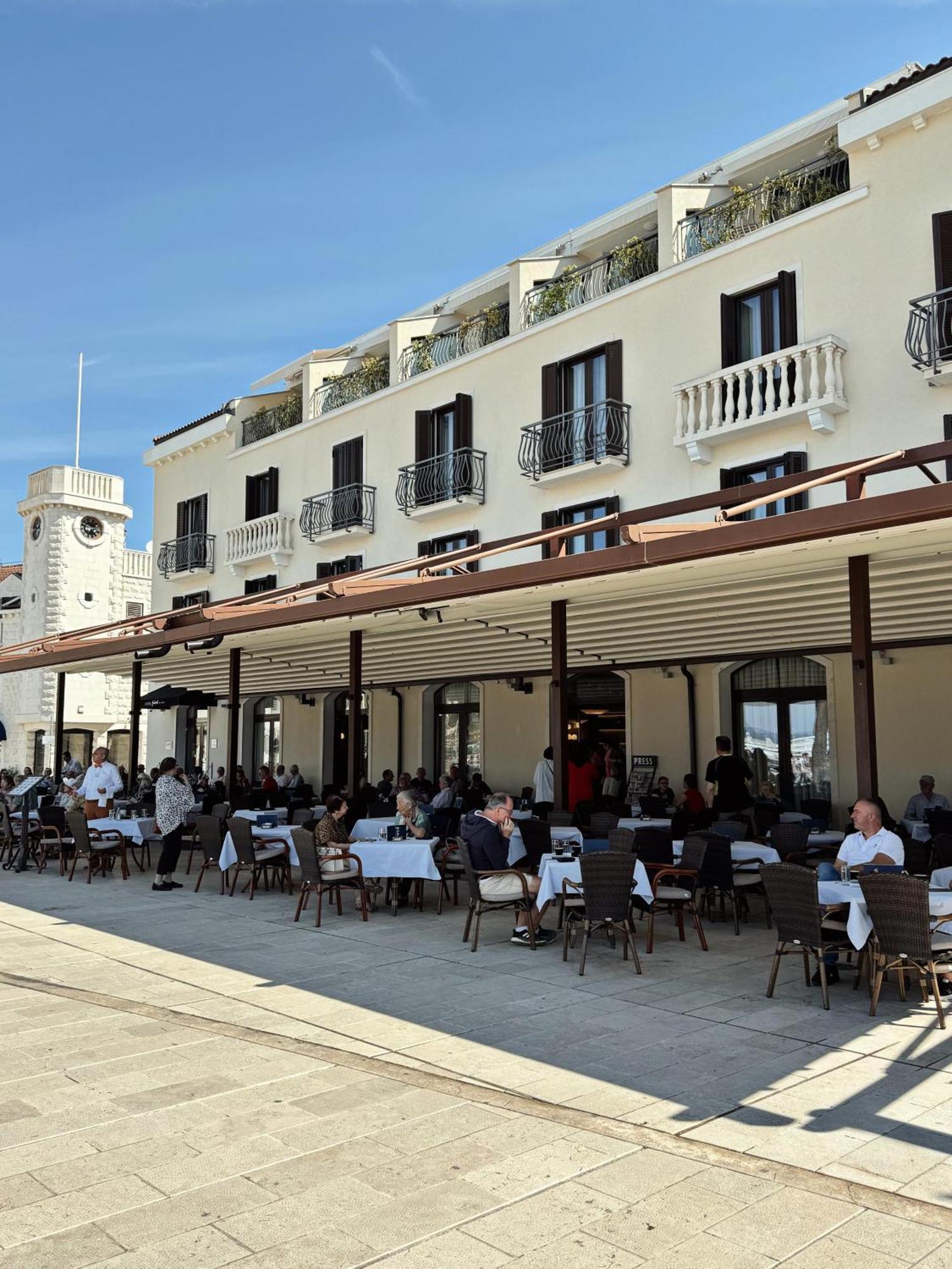 Hotel Pine Tivat Exterior photo